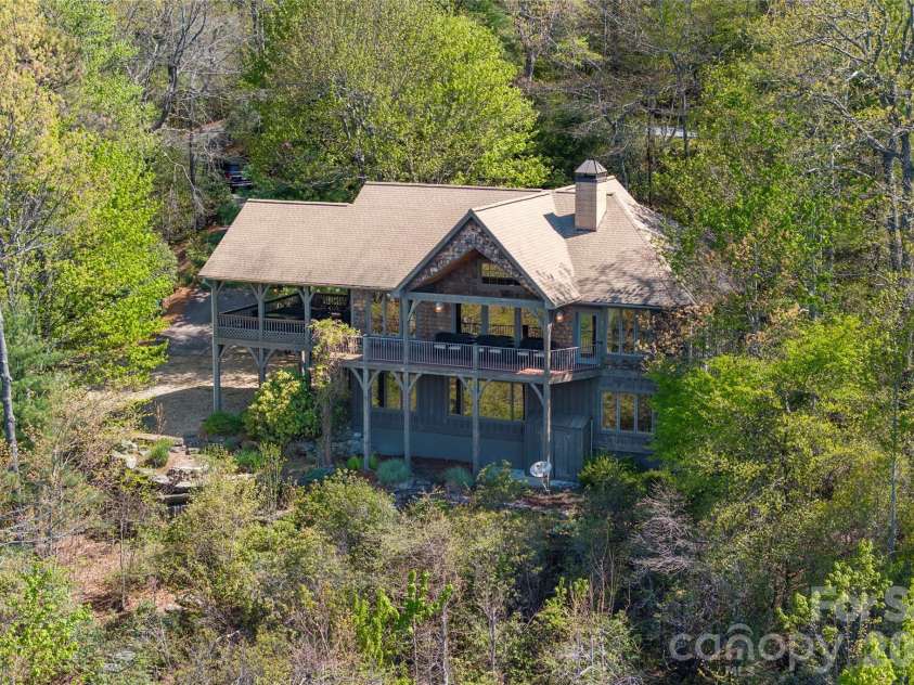 601 Hawk Mountain Road, Lake Toxaway, NC 28747.  MLS# CAR4378046, YatesRealty ID 23842. 