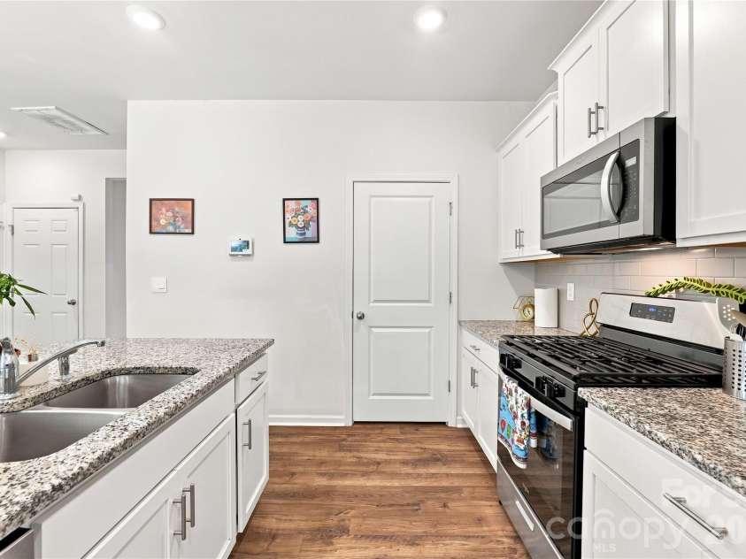 118 Hill Lane, Troutman, NC 28166.  MLS# CAR4376345, YatesRealty ID 23843. 