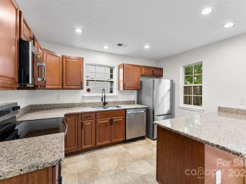 12914 Sickles Drive, Charlotte, NC 28273.  MLS# CAR4275478, YatesRealty ID 23844. 
