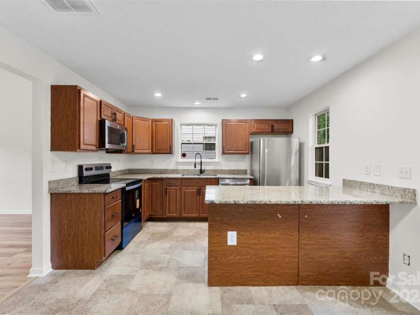 12914 Sickles Drive, Charlotte, NC 28273.  MLS# CAR4275478, YatesRealty ID 23844. 