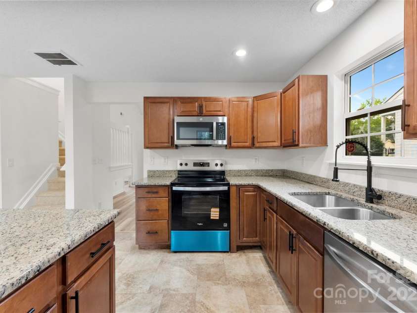 12914 Sickles Drive, Charlotte, NC 28273.  MLS# CAR4275478, YatesRealty ID 23844. 