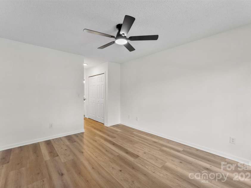 12914 Sickles Drive, Charlotte, NC 28273.  MLS# CAR4275478, YatesRealty ID 23844. 