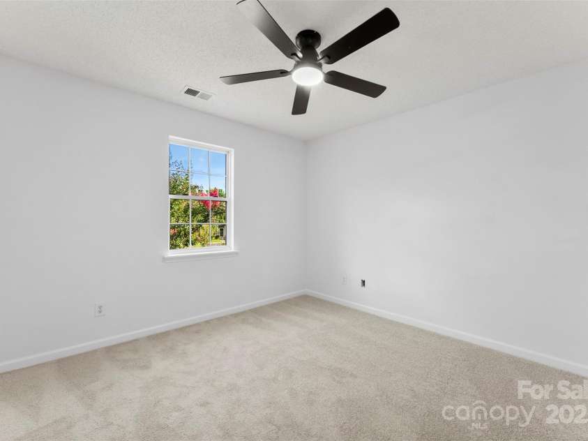 12914 Sickles Drive, Charlotte, NC 28273.  MLS# CAR4275478, YatesRealty ID 23844. 