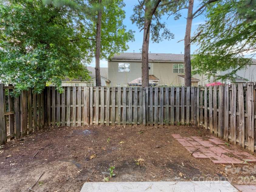 12914 Sickles Drive, Charlotte, NC 28273.  MLS# CAR4275478, YatesRealty ID 23844. 