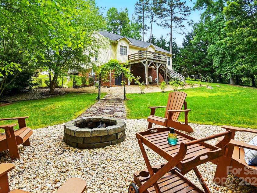 2745 Stockwood Drive, Gastonia, NC 28056.  MLS# CAR4253983, YatesRealty ID 23845. 