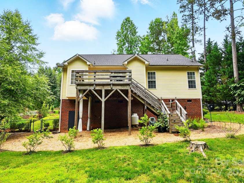 2745 Stockwood Drive, Gastonia, NC 28056.  MLS# CAR4253983, YatesRealty ID 23845. Large crawl space for storage