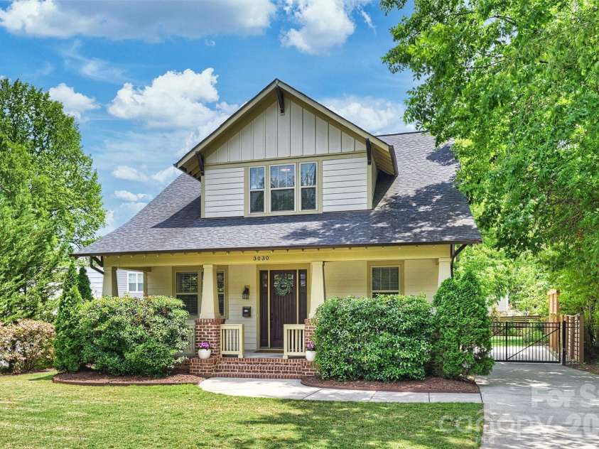 3030 Attaberry Drive, Charlotte, NC 28205.  MLS# CAR4378482, YatesRealty ID 23845. 