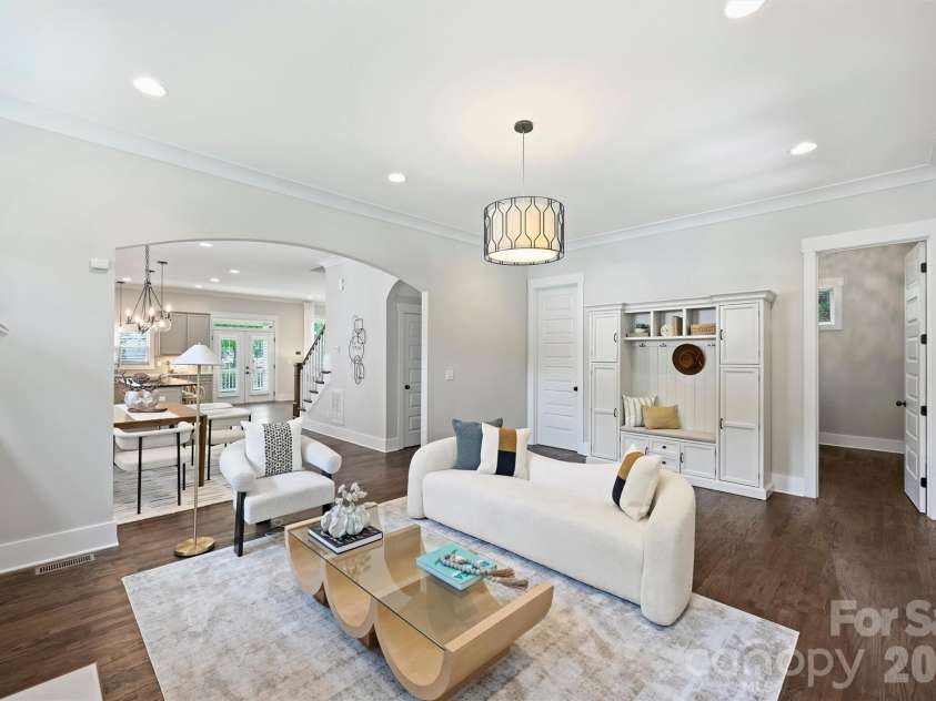 3030 Attaberry Drive, Charlotte, NC 28205.  MLS# CAR4378482, YatesRealty ID 23845. 