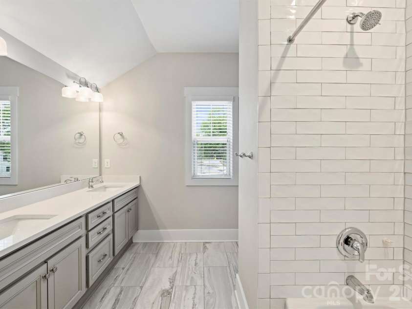 3030 Attaberry Drive, Charlotte, NC 28205.  MLS# CAR4378482, YatesRealty ID 23845. 