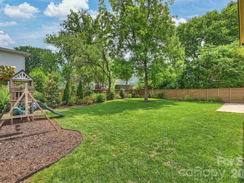 3030 Attaberry Drive, Charlotte, NC 28205.  MLS# CAR4378482, YatesRealty ID 23845. 