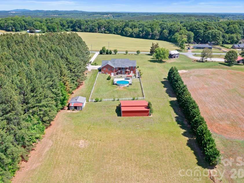 3987 NC 27 Highway, Lincolnton, NC 28092.  MLS# CAR4381735, YatesRealty ID 23846. 