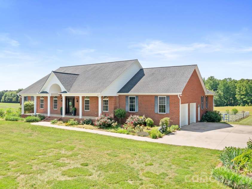 3987 NC 27 Highway, Lincolnton, NC 28092.  MLS# CAR4381735, YatesRealty ID 23846. 