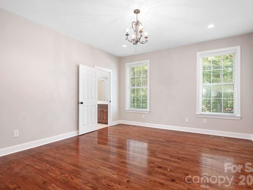 3987 NC 27 Highway, Lincolnton, NC 28092.  MLS# CAR4381735, YatesRealty ID 23846. Secondary Bedroom that Shares Jack & Jill Bathroom