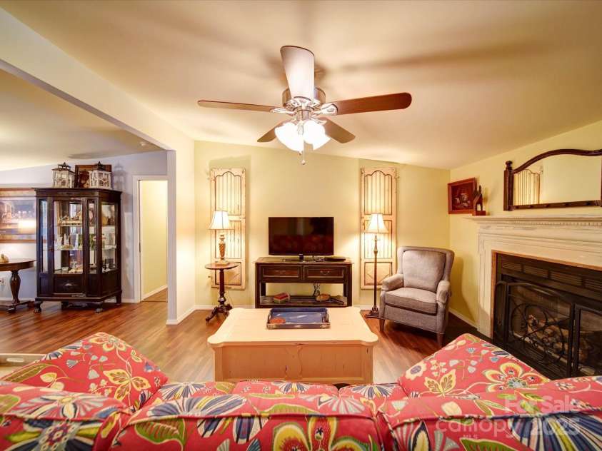 157 Old Hearth Road, Clover, SC 29710.  MLS# CAR4265529, YatesRealty ID 23847. 