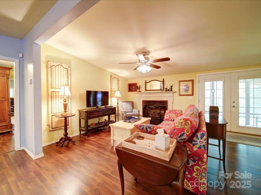 157 Old Hearth Road, Clover, SC 29710.  MLS# CAR4265529, YatesRealty ID 23847. 