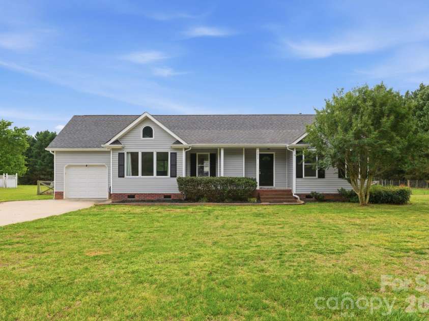 2073 Highway 557 Highway, Clover, SC 29710.  MLS# CAR4374602, YatesRealty ID 23847. 