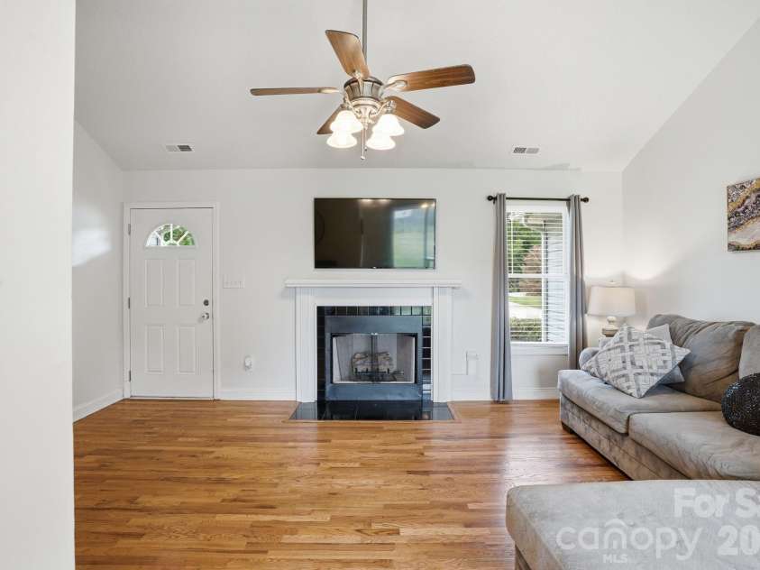 2073 Highway 557 Highway, Clover, SC 29710.  MLS# CAR4374602, YatesRealty ID 23847. 