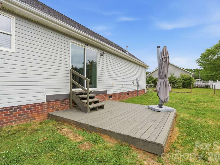 2073 Highway 557 Highway, Clover, SC 29710.  MLS# CAR4374602, YatesRealty ID 23847. 