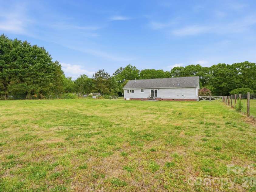 2073 Highway 557 Highway, Clover, SC 29710.  MLS# CAR4374602, YatesRealty ID 23847. 