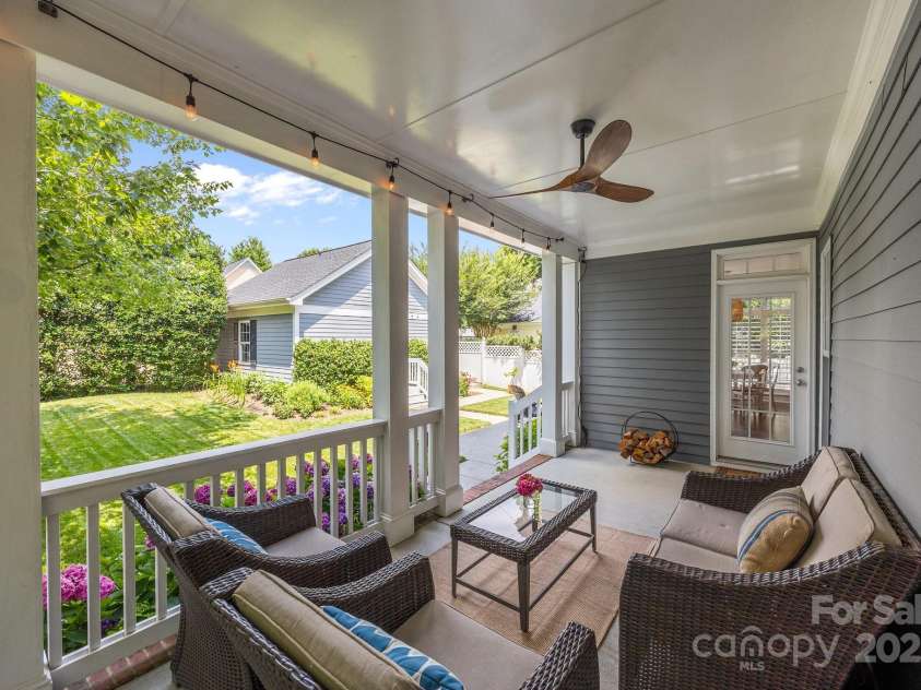 15628 Waterfront Drive, Huntersville, NC 28078.  MLS# CAR4276145, YatesRealty ID 23850. 
