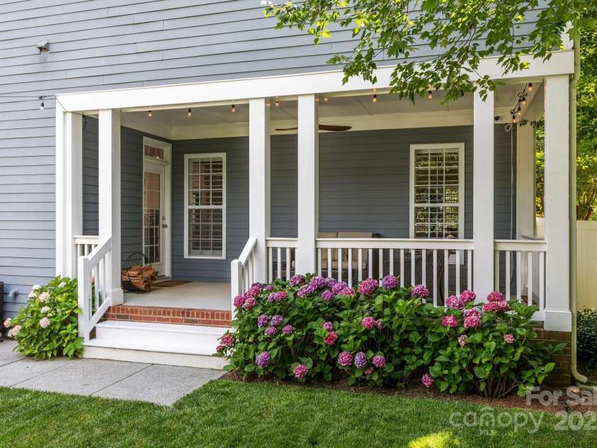 15628 Waterfront Drive, Huntersville, NC 28078.  MLS# CAR4276145, YatesRealty ID 23850. 
