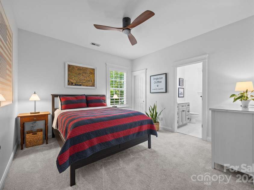 15628 Waterfront Drive, Huntersville, NC 28078.  MLS# CAR4276145, YatesRealty ID 23850. 