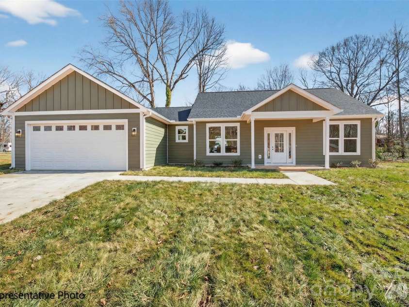 612 Central Drive, Statesville, NC 28677.  MLS# CAR4382134, YatesRealty ID 23852. Representative Photo