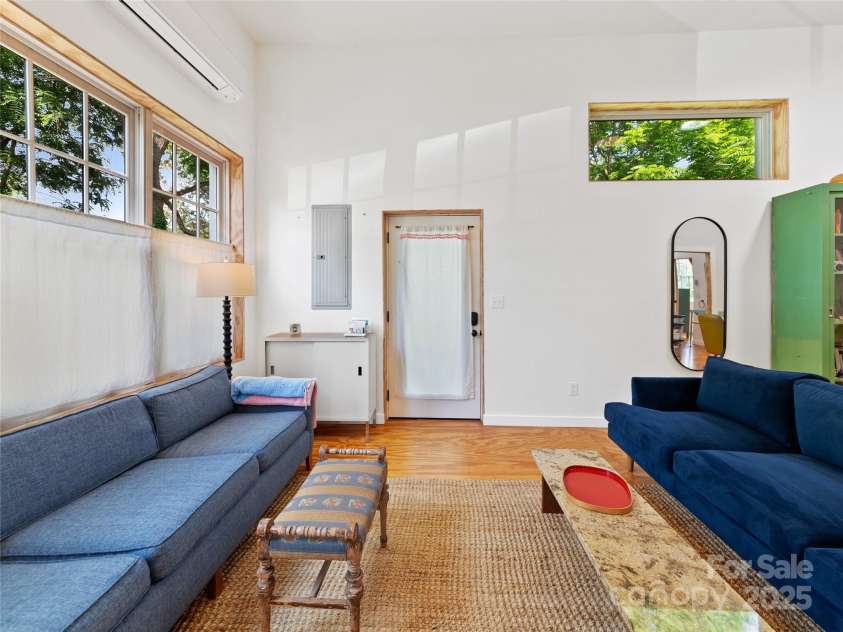 59 Alexander Road, Weaverville, NC 28787.  MLS# CAR4269115, YatesRealty ID 23853. 