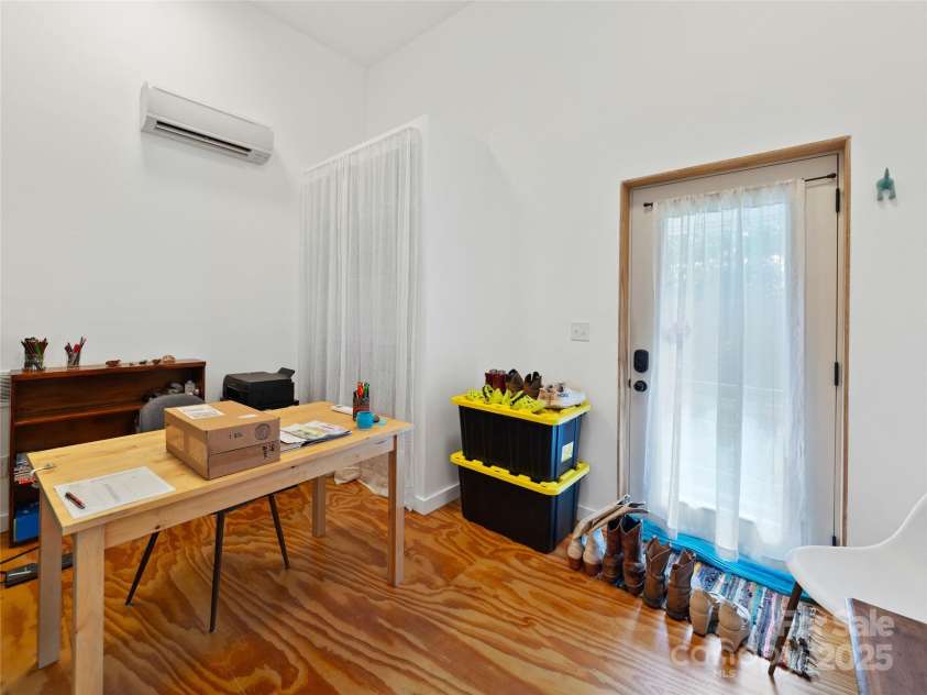 59 Alexander Road, Weaverville, NC 28787.  MLS# CAR4269115, YatesRealty ID 23853. 