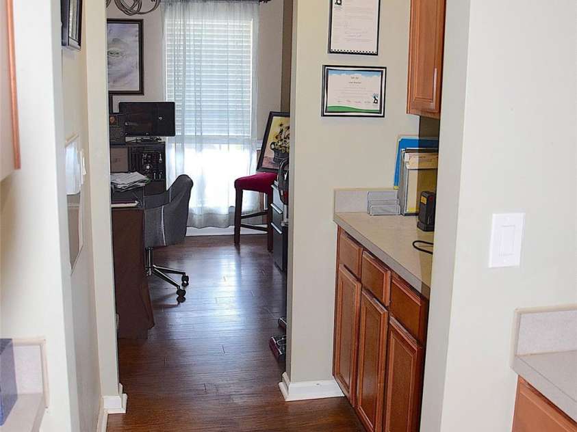 2007 Streamlet Way, Monroe, NC 28110.  MLS# CAR4376790, YatesRealty ID 23855. Butler's pantry between the kitchen and dining room.
