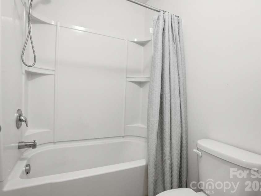 112 Meadow Stream Drive, Mount Holly, NC 28120.  MLS# CAR4378040, YatesRealty ID 23856. 3rd Full Bathroom Upstairs