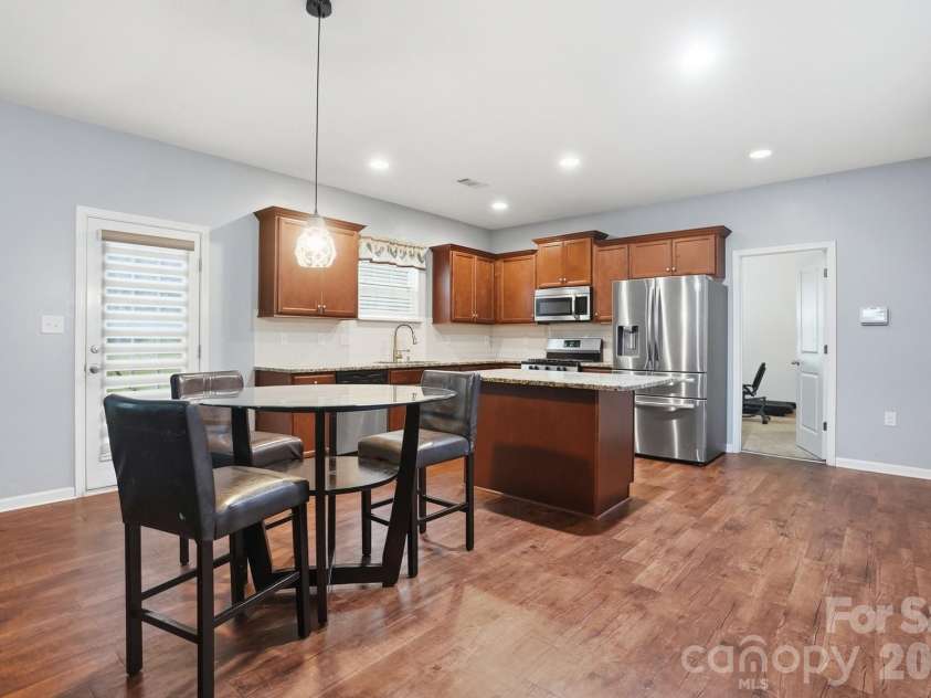 112 Meadow Stream Drive, Mount Holly, NC 28120.  MLS# CAR4378040, YatesRealty ID 23856. Kitchen 