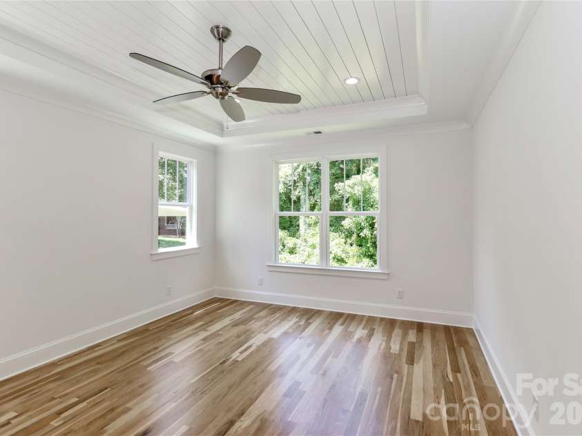 1061 The Glen Street, Statesville, NC 28677.  MLS# CAR4257155, YatesRealty ID 23857. 