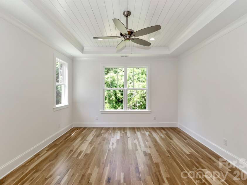 1061 The Glen Street, Statesville, NC 28677.  MLS# CAR4257155, YatesRealty ID 23857. 