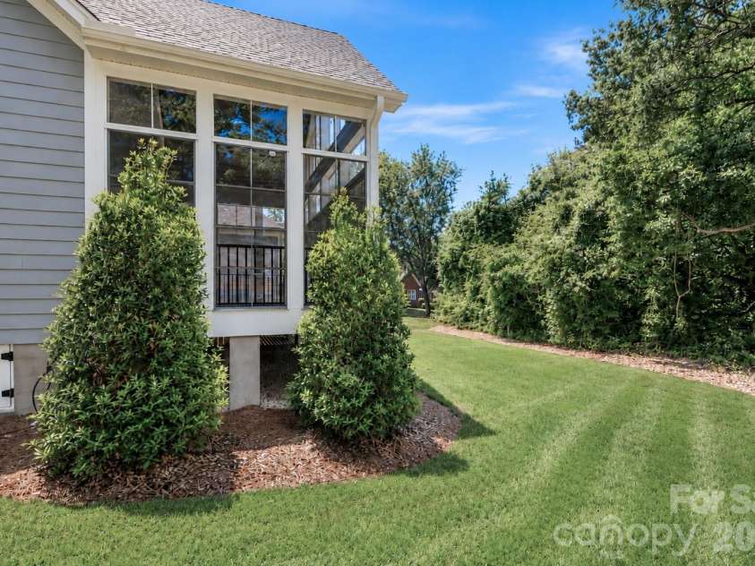 1061 The Glen Street, Statesville, NC 28677.  MLS# CAR4257155, YatesRealty ID 23857. 