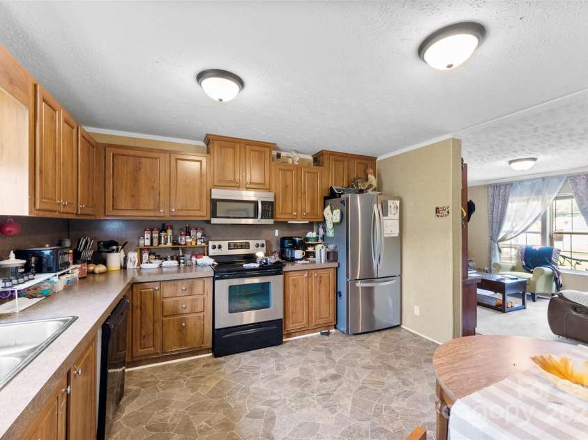 223 Green Meadows Drive, Kings Mountain, NC 28086.  MLS# CAR4275918, YatesRealty ID 23857. 