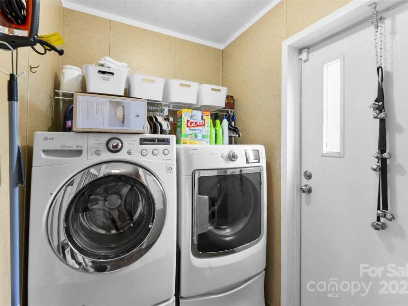 223 Green Meadows Drive, Kings Mountain, NC 28086.  MLS# CAR4275918, YatesRealty ID 23857. 