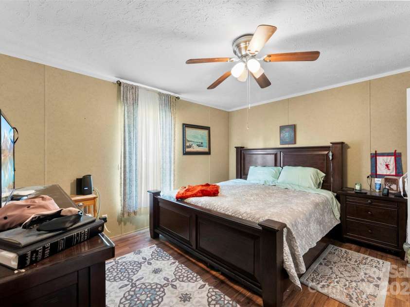 223 Green Meadows Drive, Kings Mountain, NC 28086.  MLS# CAR4275918, YatesRealty ID 23857. 