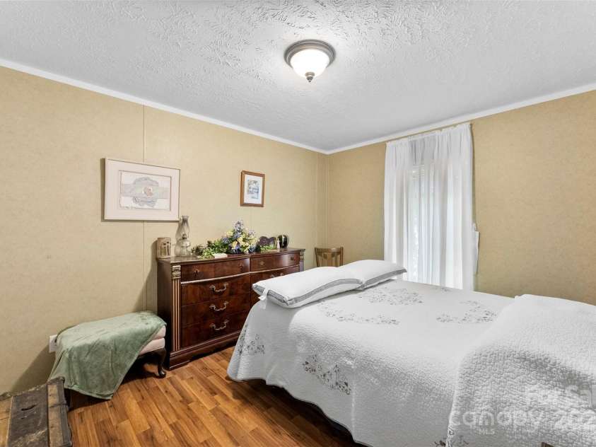 223 Green Meadows Drive, Kings Mountain, NC 28086.  MLS# CAR4275918, YatesRealty ID 23857. 