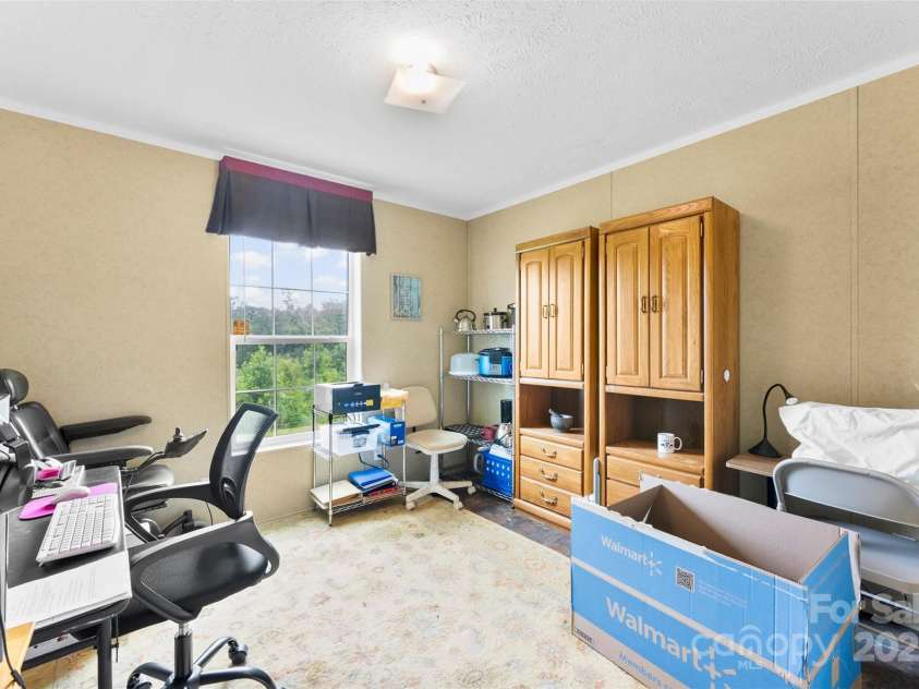 223 Green Meadows Drive, Kings Mountain, NC 28086.  MLS# CAR4275918, YatesRealty ID 23857. 