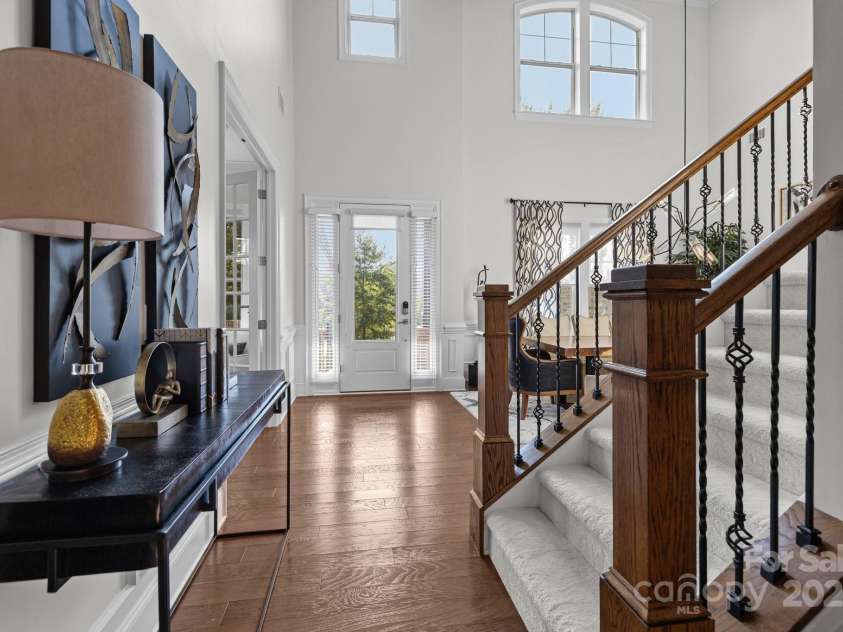 16522 Flintrock Falls Lane, Charlotte, NC 28278.  MLS# CAR4273951, YatesRealty ID 23858. 