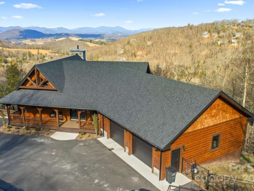 419 Antler Trail, Boone, NC 28607.  MLS# CAR4214579, YatesRealty ID 2386. 