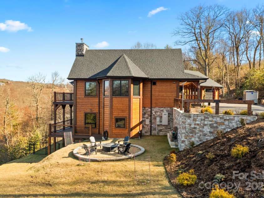 419 Antler Trail, Boone, NC 28607.  MLS# CAR4214579, YatesRealty ID 2386. 