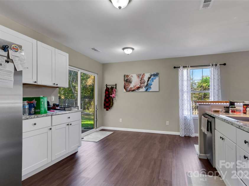 7 Diamond Hill Court, Greer, SC 29651.  MLS# CAR4317117, YatesRealty ID 2386. 