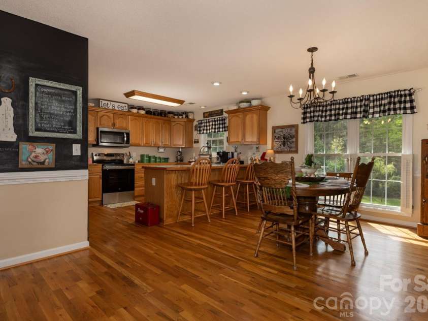 611 Briar Creek Drive, North Wilkesboro, NC 28659.  MLS# CAR4371403, YatesRealty ID 23860. 