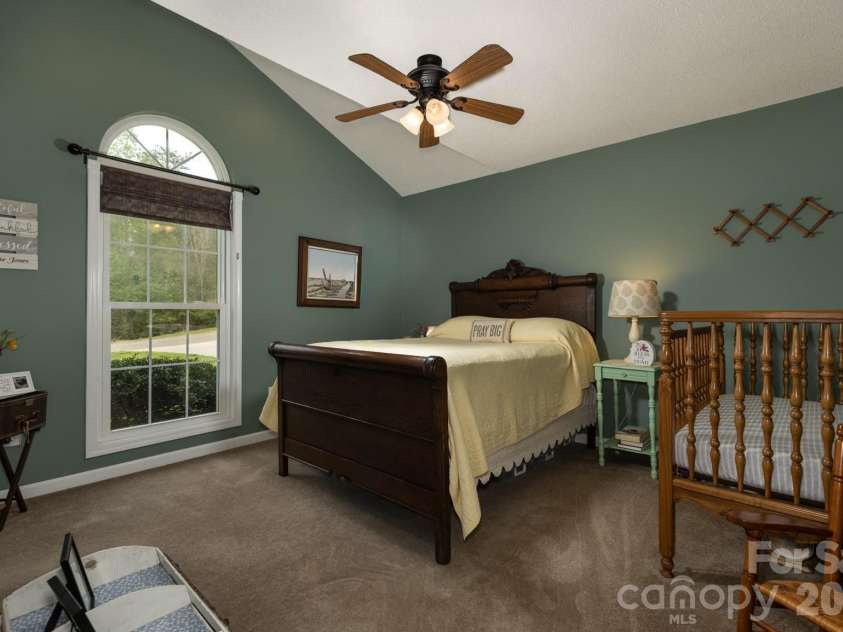 611 Briar Creek Drive, North Wilkesboro, NC 28659.  MLS# CAR4371403, YatesRealty ID 23860. 