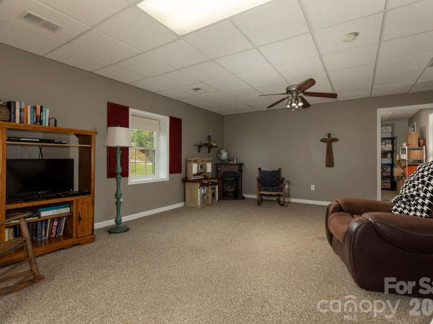 611 Briar Creek Drive, North Wilkesboro, NC 28659.  MLS# CAR4371403, YatesRealty ID 23860. 