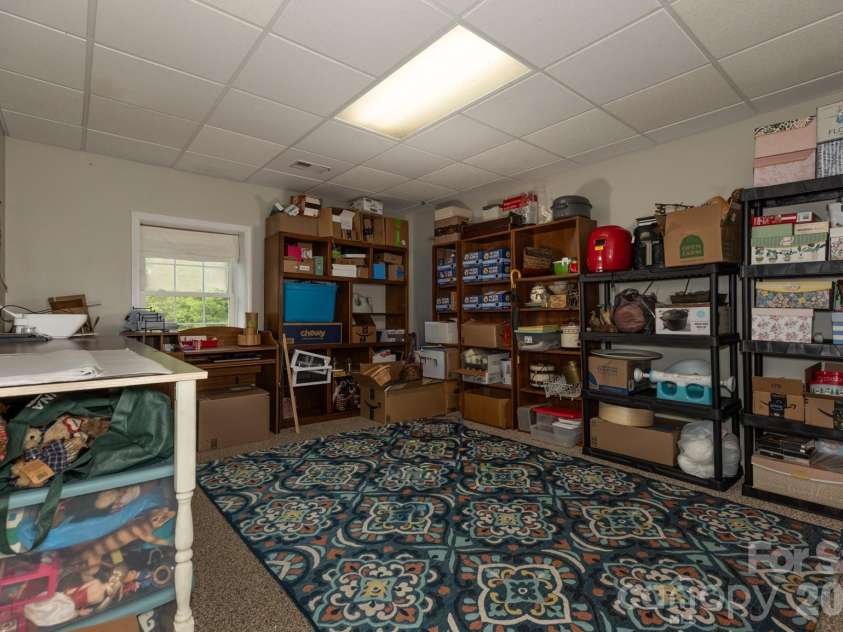 611 Briar Creek Drive, North Wilkesboro, NC 28659.  MLS# CAR4371403, YatesRealty ID 23860. 