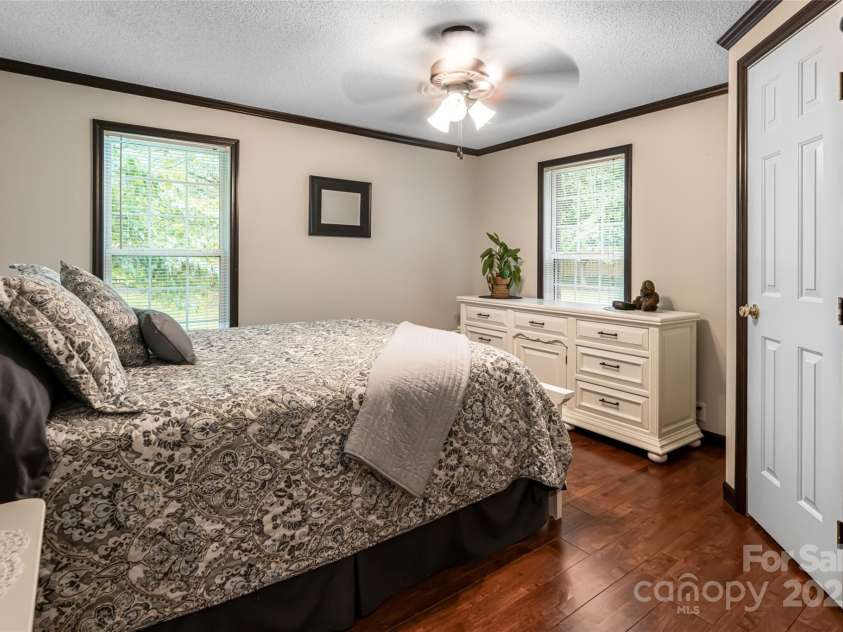 128-129 Oak Trails Pass, Leicester, NC 28748.  MLS# CAR4273960, YatesRealty ID 23861. 