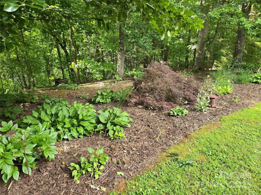 128-129 Oak Trails Pass, Leicester, NC 28748.  MLS# CAR4273960, YatesRealty ID 23861. 